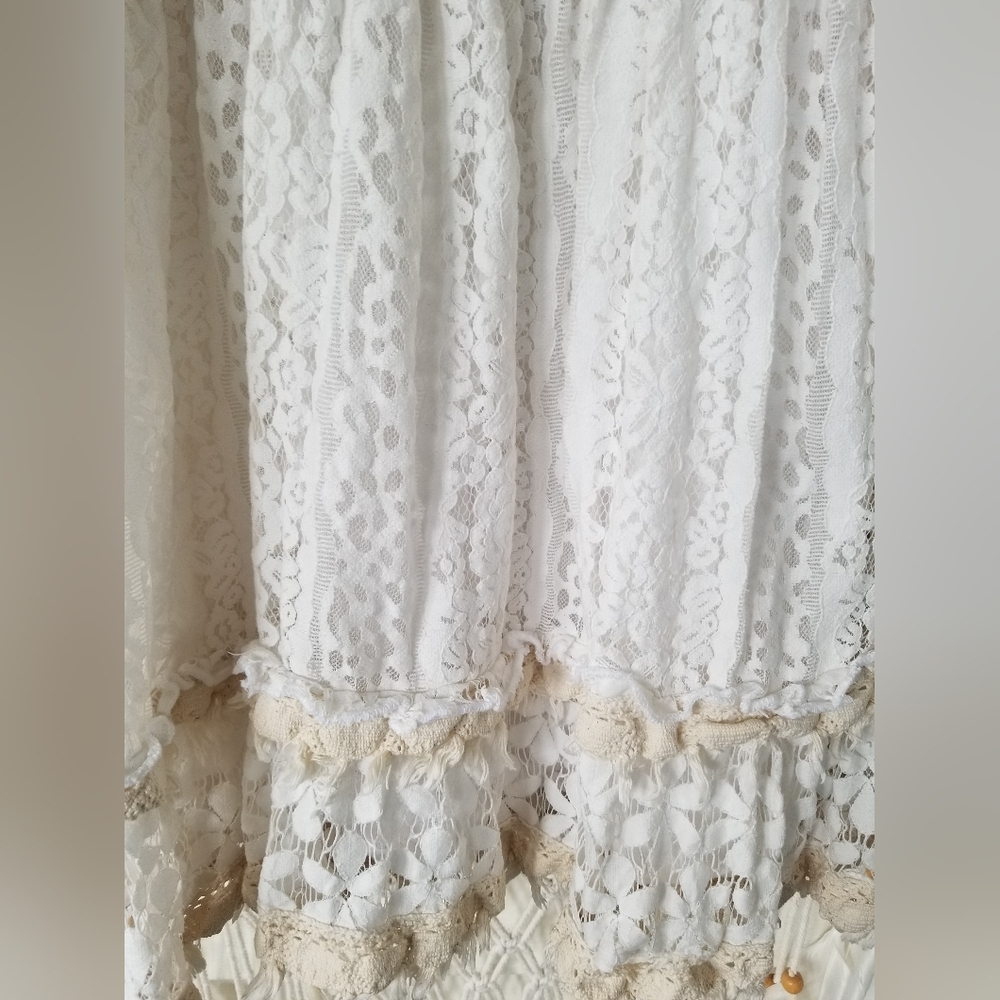 Boho Lacey Eyelet Dress Size Small Fits Small & Medium Best - Picture 3 of 5